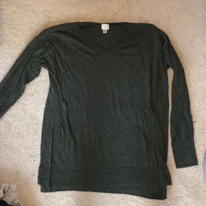 Green v neck sweater